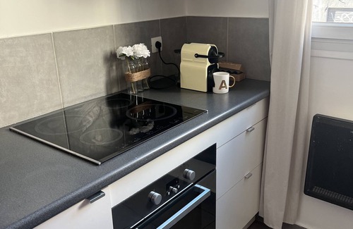 Saint-Pierre Apartment | Apartment in the la timone district