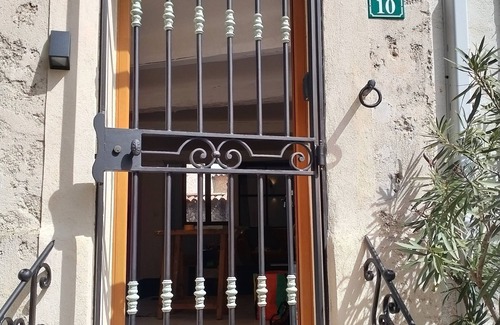 Tourtour Apartment | Apartment in the medieval center of Tourtour