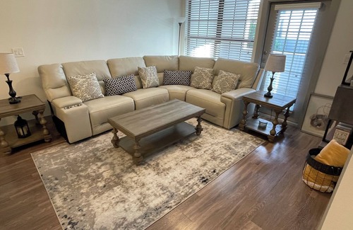 Uptown Apartment | Apartment in Uptown near Downtown Dallas