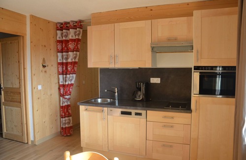 Val-Thorens Apartment | Apartment in VAL THORENS from 2 to 6 people ski on foot 50 m from ESF