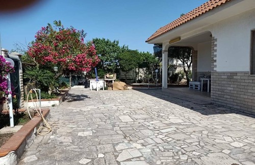 Province of Lecce Apartment | Apartment in Villetta for 6