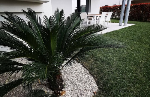 Bardolino Apartment | APARTMENT IN VILLA, LAKE VIEW, 5 MINUTES WALK FROM THE LAKE AND THE VILLAGE