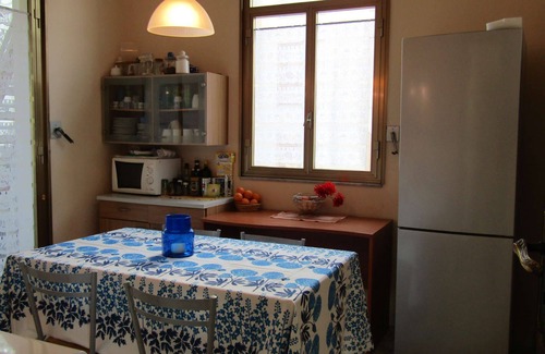 Ognina Apartment | Apartment in Villa Liberty with garden overlooking Etna and near the sea