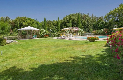 Gambassi Terme Villa | Apartment in villa with pool, A/C, WIFI, TV, terrace, panoramic view, close to San Gimignano
