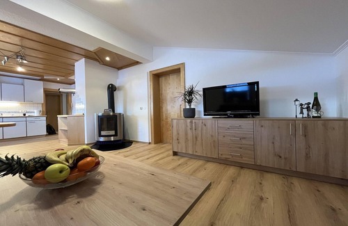 Wald im Pinzgau Apartment | Apartment in Wald near Krimml Waterfalls