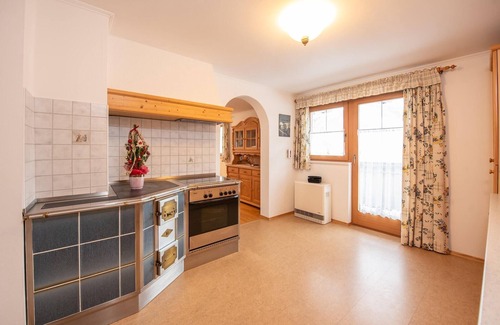 Wald im Pinzgau Apartment | Apartment in Wald near Krimml Waterfalls