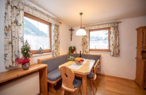 Wald im Pinzgau Apartment | Apartment in Wald near Krimml Waterfalls
