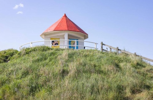Wenduine Apartment | Apartment in Wenduine with Stunning Sea View
