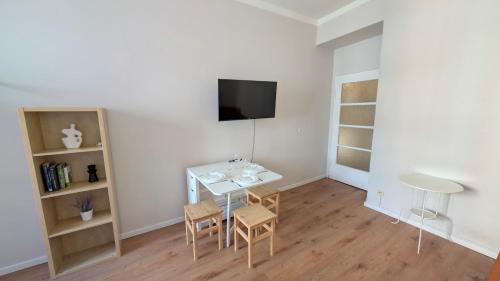Zizkov Apartment | Apartment in Zizkov -202-