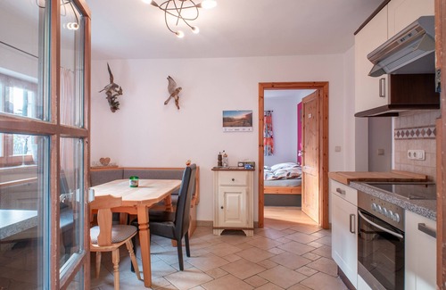 Hammersbach Apartment | Apartment 'Inge' with Mountain View, Private Terrace and Wi-Fi