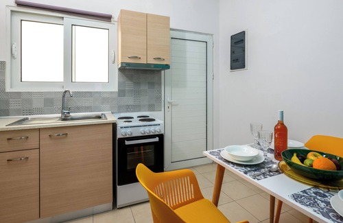 Ixia Apartment | Apartment 'Ioli Ialysos Sea' with Private Garden, Wi-Fi and Air Conditioning