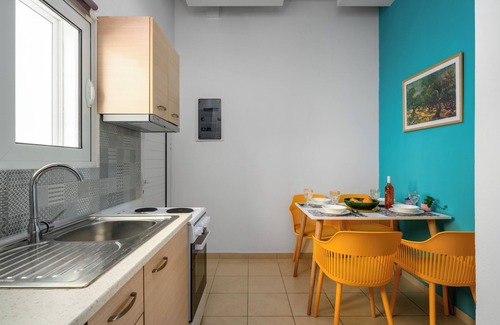 Ixia Apartment | Apartment 'Ioli Ialysos Sea' with Private Garden, Wi-Fi and Air Conditioning