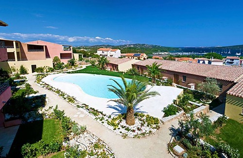 Porto Pozzo Apartment | Apartment with beautiful sea view