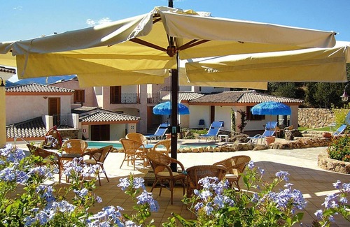 Tanaunella Apartment | Apartment in Tanaunella Budoni with Pool