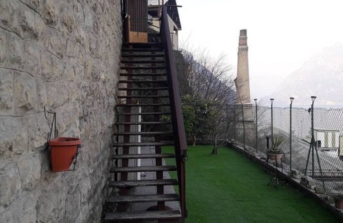Tavernola Apartment | Apartment on Lake Iseo