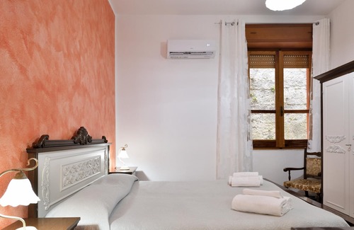 Villagrande Strisaili Apartment | Apartment Giulia with Sea View, Balcony, Shared Terrace & Wi-Fi