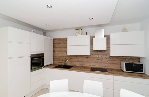 Montovjerna Apartment | Apartment Iva 31 - Two-Bedroom Apartment with Balcony and City View