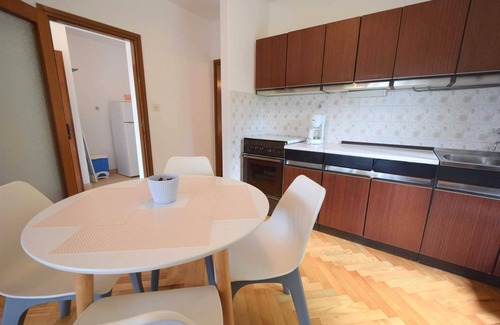Zidarici Apartment | Apartment Jadanec 1 with Terrace