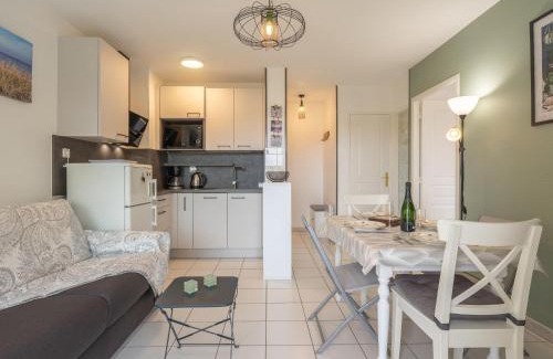 Vaux-sur-Mer Apartment | Apartment Jardins de Pontaillac-5 by Interhome