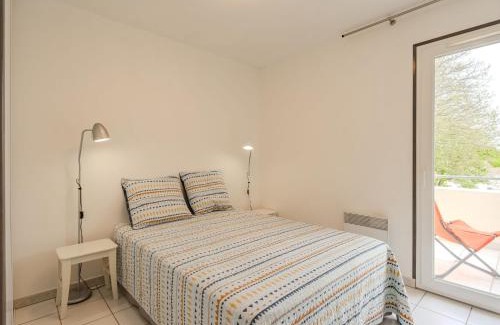 Vaux-sur-Mer Apartment | Apartment Jardins de Pontaillac-5 by Interhome