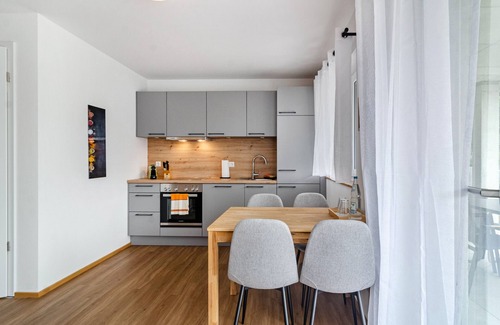 Salem Apartment | Apartment 'Jegle' with Private Terrace, Private Garden and Wi-Fi