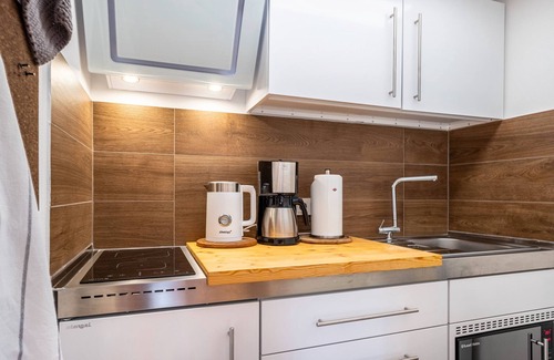 Eschbach Apartment | Apartment 'Jette' with Mountain View, Private Terrace and Wi-Fi