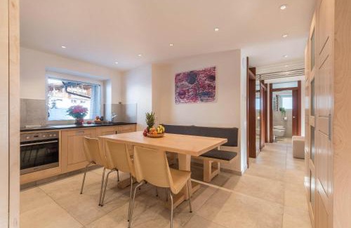 Selva di Val Gardena Apartment | Apartment Justine Wurdengeja