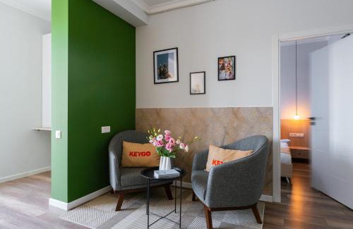 Kentron Apartment | Apartment KeyGo #0065 is the key to a comfortable location