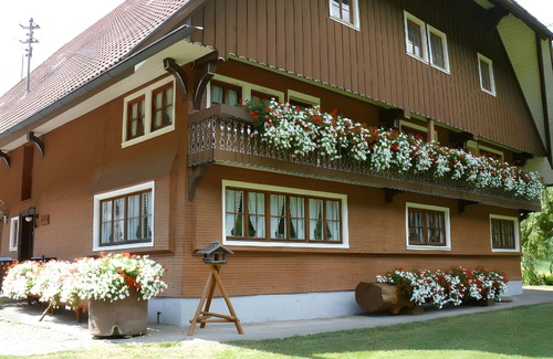 Kirnbach House | Apartment 'Kuschellaube' with Mountain View, Shared Pool and Wi-Fi