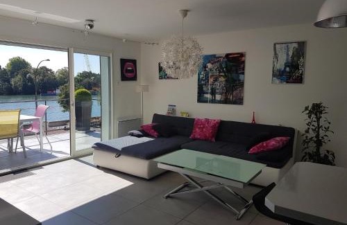 Villeneuve-le-Roi Apartment | Apartment L'Aquarius