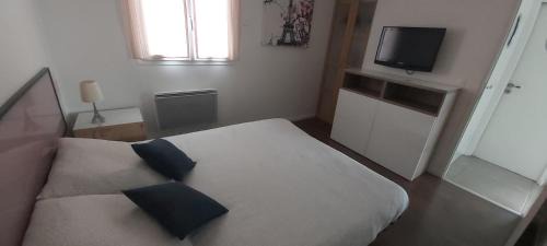 Villeneuve-le-Roi Apartment | Apartment L'Aquarius