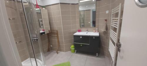 Villeneuve-le-Roi Apartment | Apartment L'Aquarius