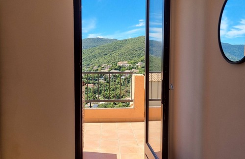 La Croix-Valmer Apartment | Apartment L'Azur: Spacious terrace with panoramic views, pool