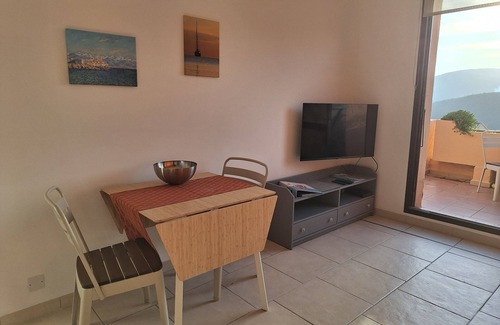 La Croix-Valmer Apartment | Apartment L'Azur: Spacious terrace with panoramic views, pool
