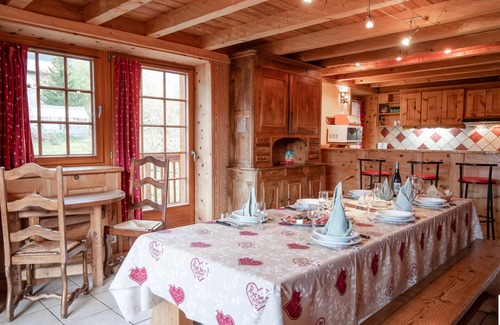 Sollieres-Sardieres Apartment | Apartment 'La Loza' with Mountain View, Balcony and Wi-Fi