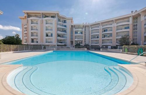 Frejus Port Apartment | Apartment L'Open-1 by Interhome