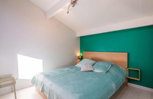 Saint-Aygulf Apartment | Apartment La Chênaie-6 by Interhome