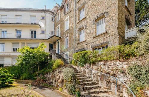 Saint-Briac-sur-Mer Apartment | Apartment La Houle by Interhome