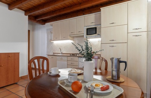 Bustio Apartment | Apartment 'La Mata' with Balcony and Wi-Fi