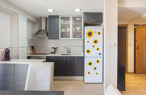 Molinell Apartment | Apartment 'La Paz De Xinxilla' with Sea Views, Wi-Fi and Air Conditioning