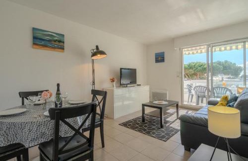 Pontaillac Apartment | Apartment La Plage by Interhome