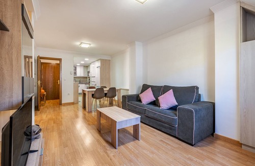 Monachil Apartment | Apartment "Ladera de Sierra Nevada" with Mountain View & Wi-Fi