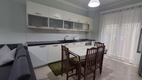 Tirana Apartment | Apartment Lakeside near Zoo & Botanic Park