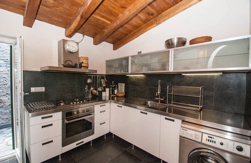 Manarola Apartment | Apartment Lambiccu by Arbaspàa, with sea view terrace, in Manarola