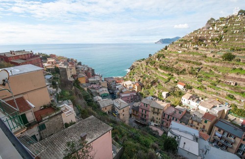 Manarola Apartment | Apartment Lambiccu by Arbaspàa, with sea view terrace, in Manarola