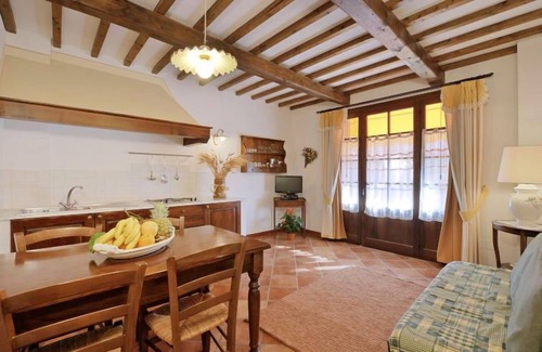 Pancole Apartment | Apartment Lari by Interhome