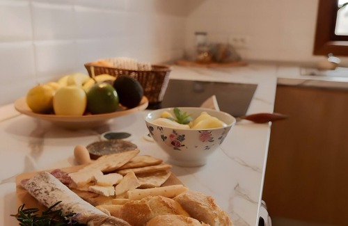 Agulo Apartment | Apartment 'Laurel' with Mountain View, Wi-Fi and Air Conditioning