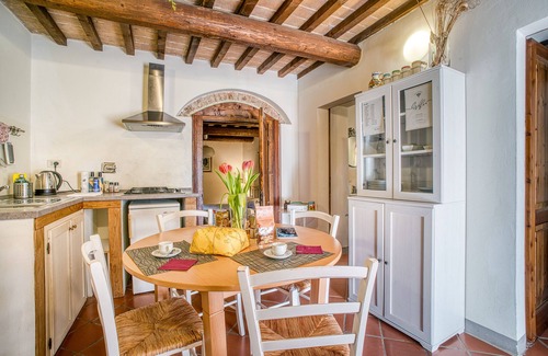 Umbertide House | Apartment 'Lavanda ad Antico Casale '700' with Shared Pool & Wi-Fi