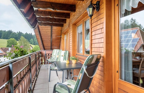 Sankt Maergen Apartment | Apartment 'Lavendel' with Mountain View, Shared Garden and Wi-Fi
