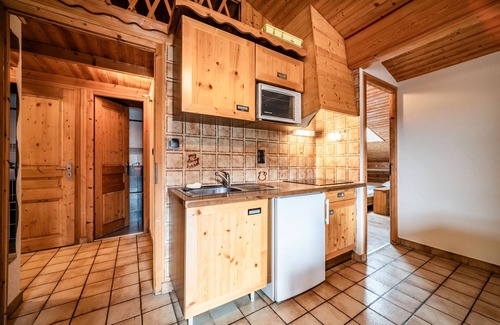 Chatel Apartment | Apartment 'Le Chamois D'Argent - 6-7 People' with Mountain View, Balcony and Wi-Fi